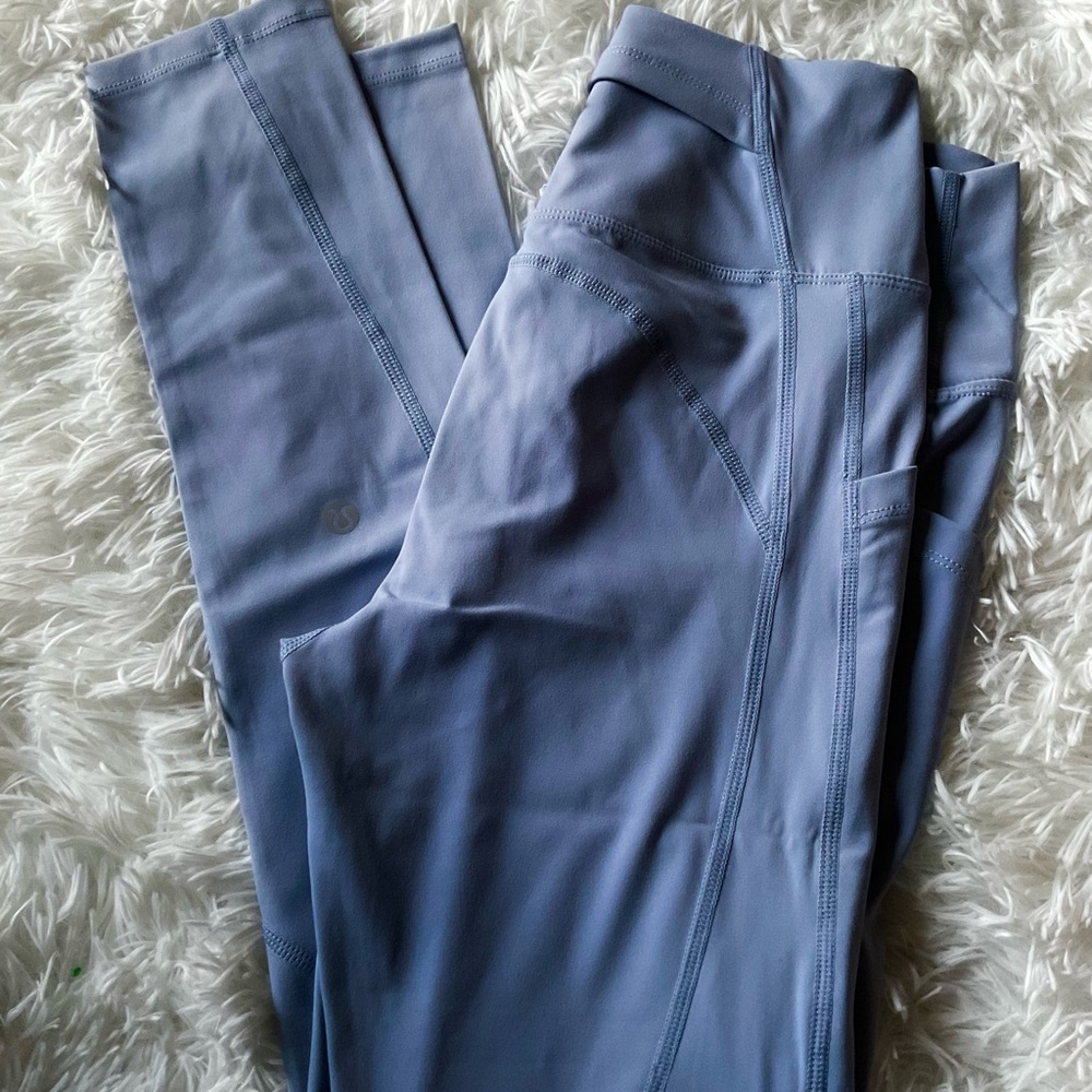 Lululemon’s Women Active Leggings